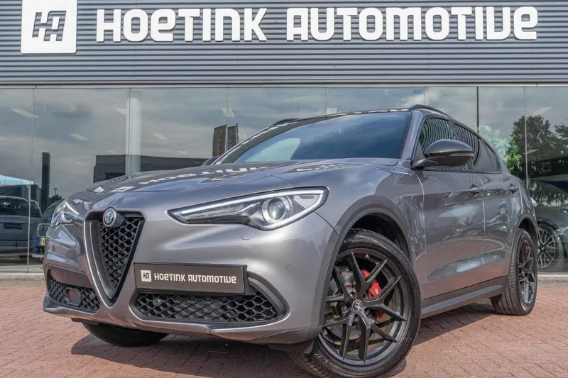 Alfa Romeo Stelvio (2019)
