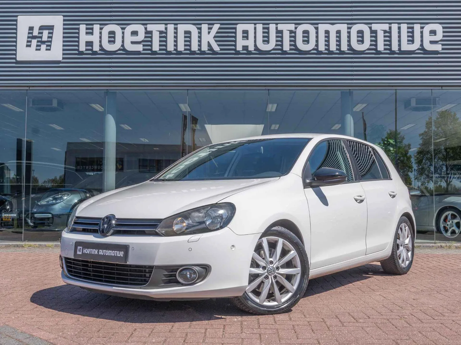 Volkswagen Golf (2009) — foto 1