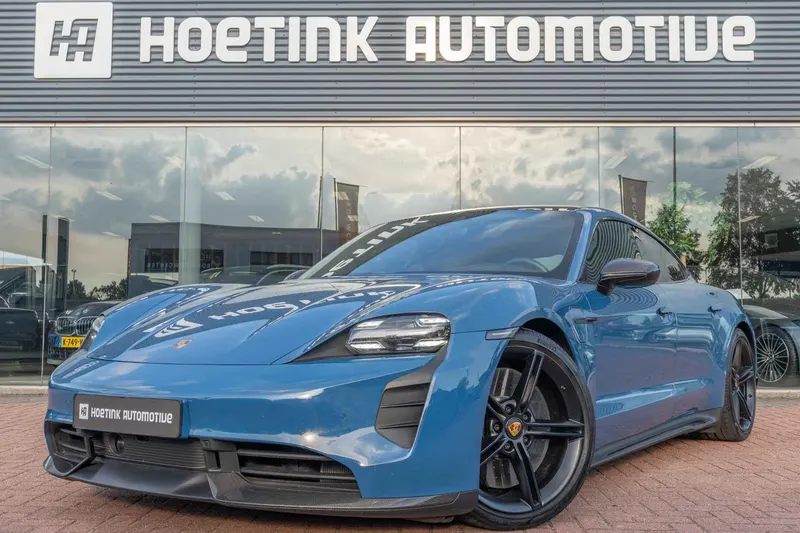 Porsche Taycan (2021)