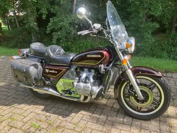 Honda GL 1100 Gold Wing (1981) — foto 1