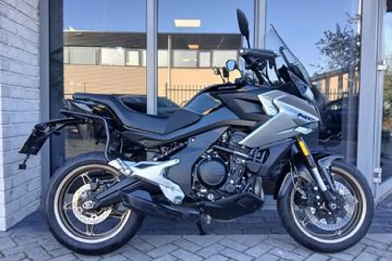 CFMoto 700 MT (2024)