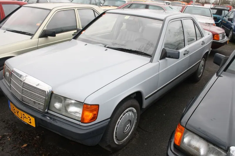 Mercedes-Benz 190-Serie (1986)
