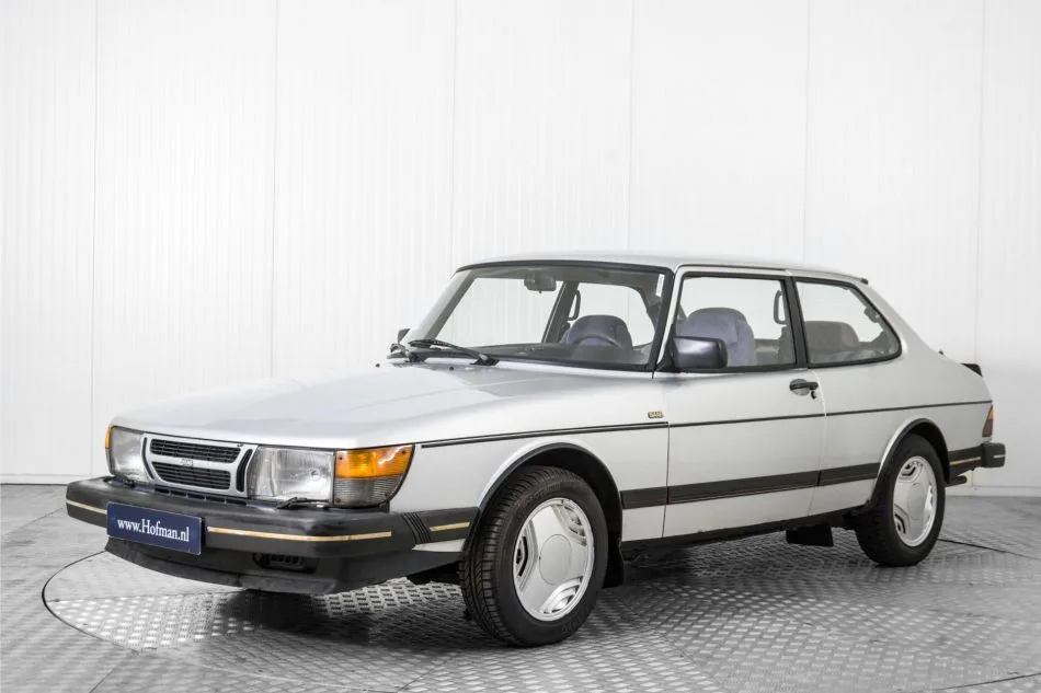 Saab 900 (1984) — foto 1