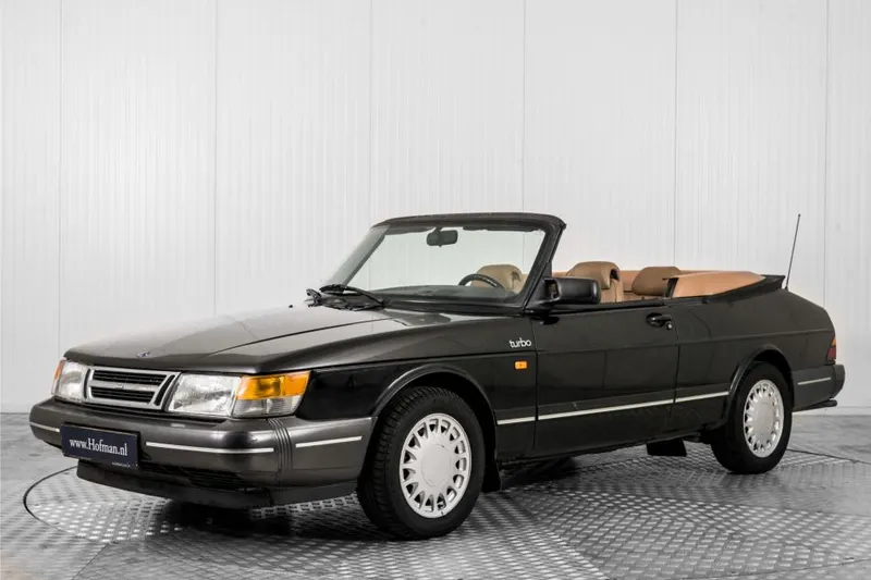 Saab 900 (1990)