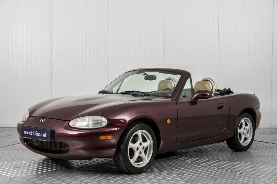 Mazda MX-5 (2000) — foto 1