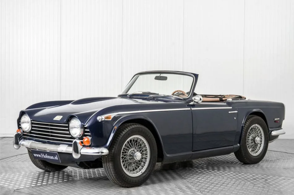 Triumph TR250 (1968) — foto 1