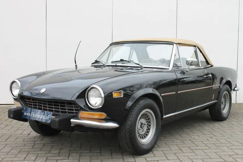 Fiat 124 Spider (1974)