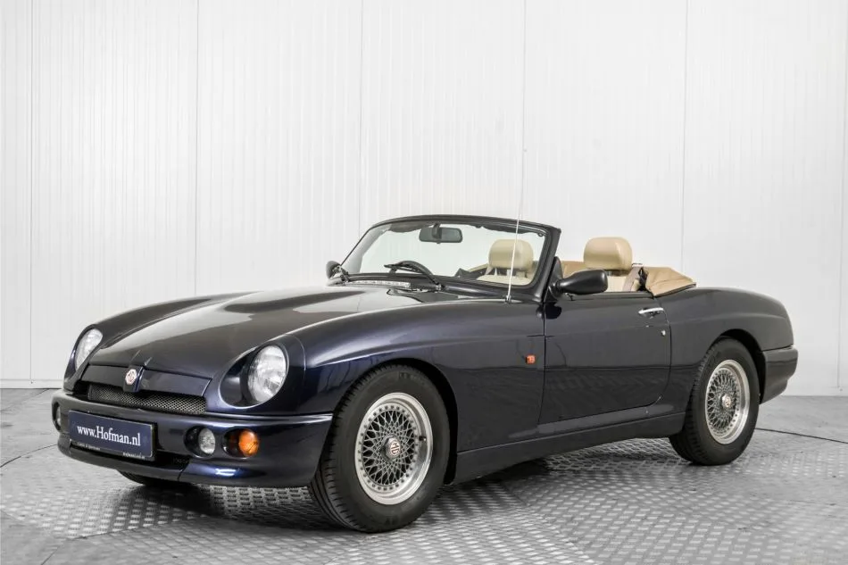 MG RV8 (1993) — foto 1