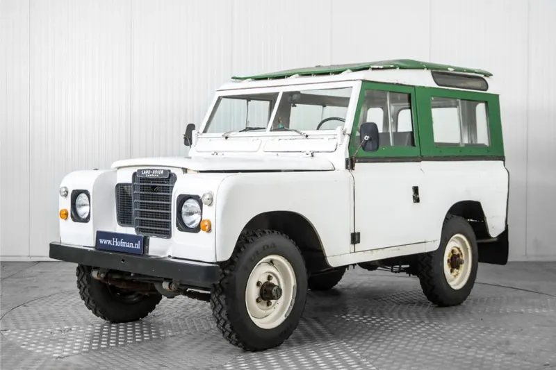 Land Rover 88 (1977)