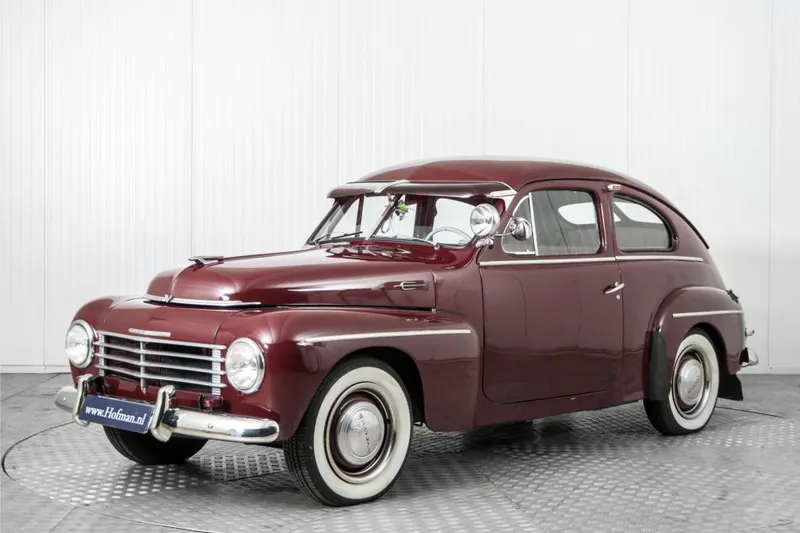 Volvo PV444 (1953)
