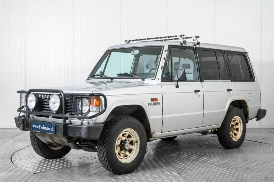 Mitsubishi Pajero (1987) — foto 1