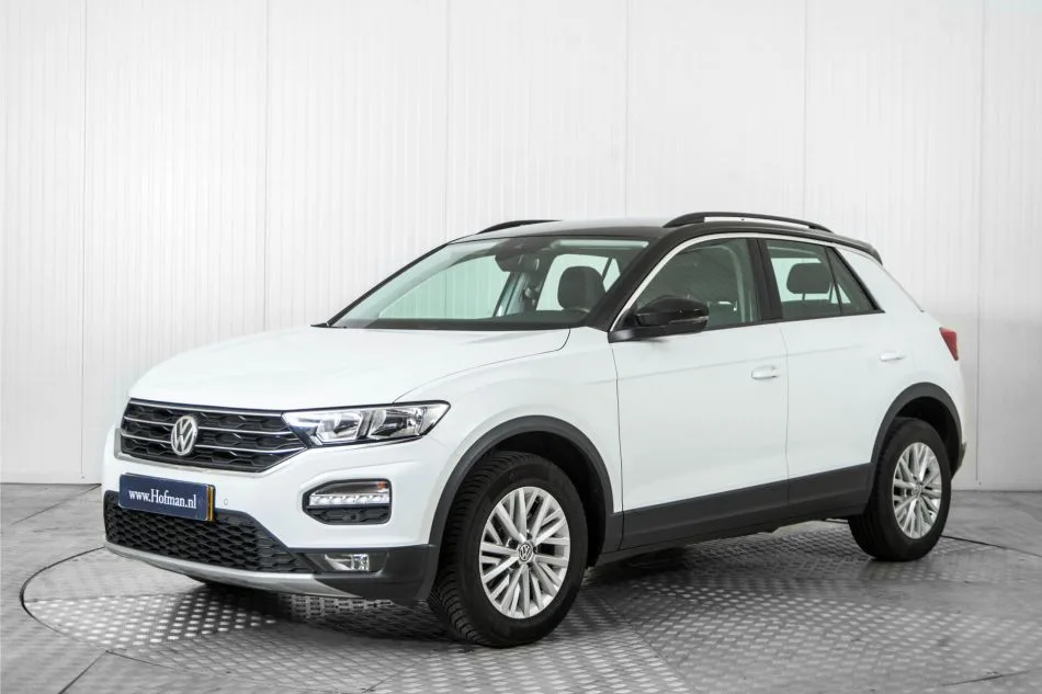 Volkswagen T-Roc (2018) — foto 1