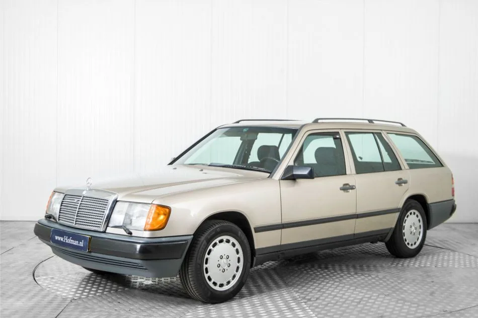 Mercedes-Benz 200-Serie (1986) — foto 1
