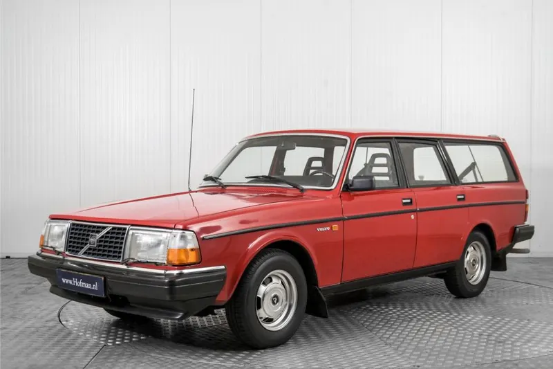 Volvo 240 (1983)