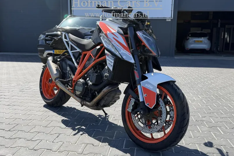 KTM 1290 Super Duke R (2017)