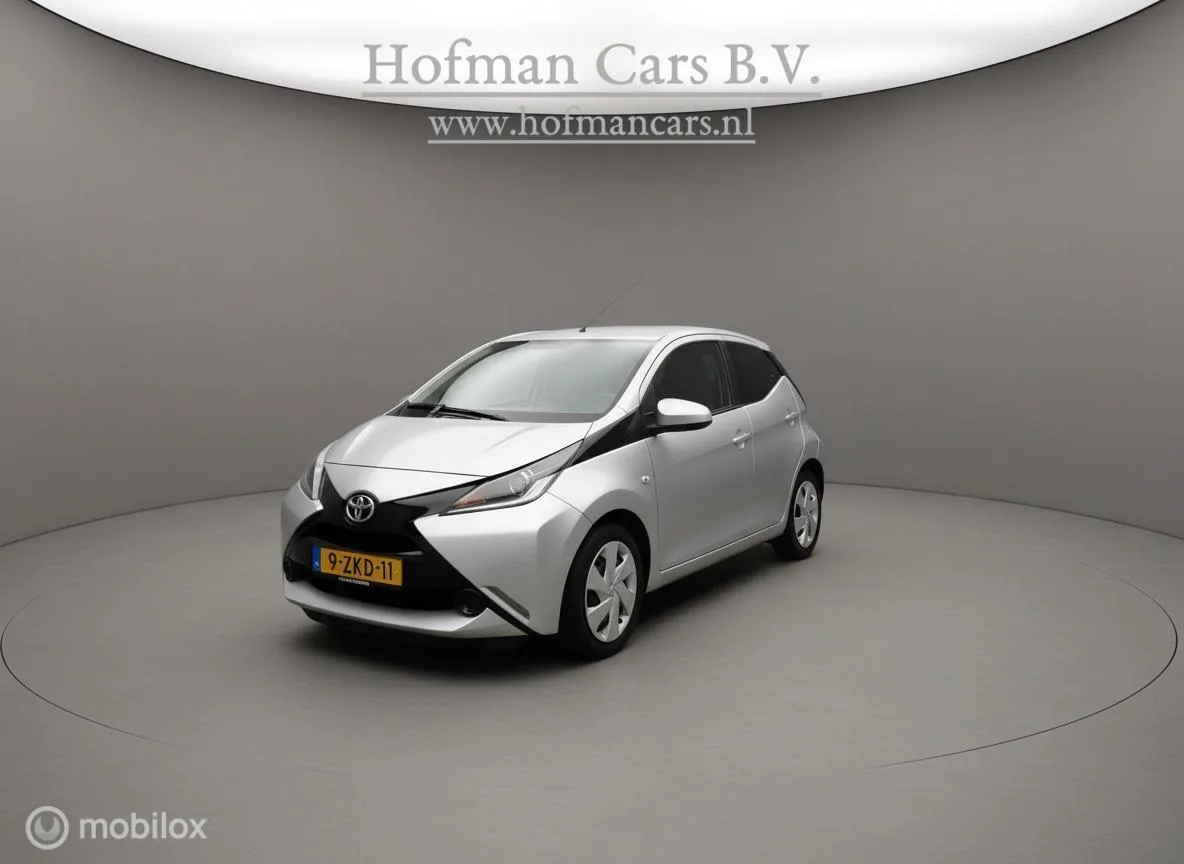 Toyota Aygo (2015) — foto 1