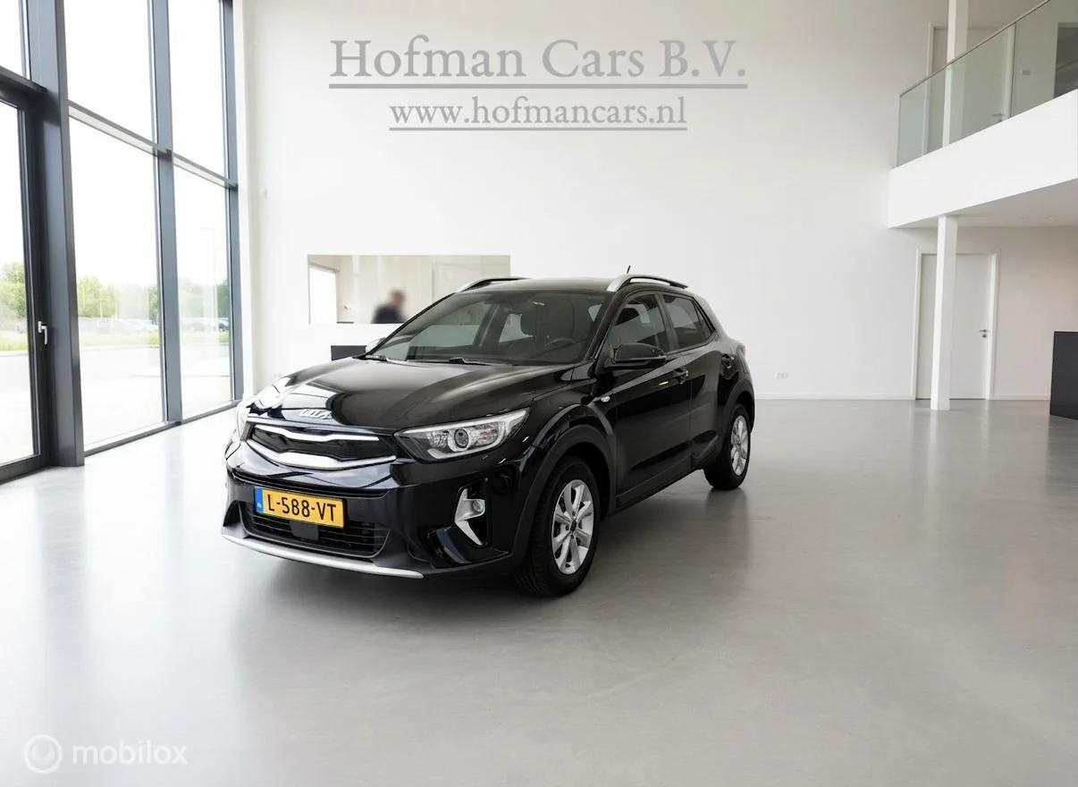Kia Stonic (2021) — foto 1