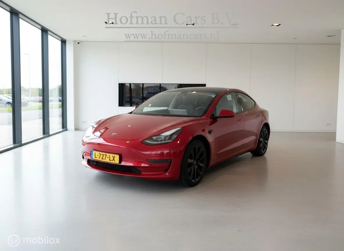Tesla Model 3 (2021) — foto 1