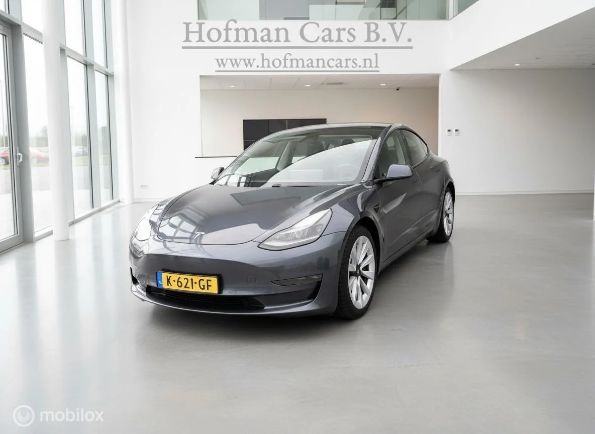 Tesla Model 3 (2020) — foto 1