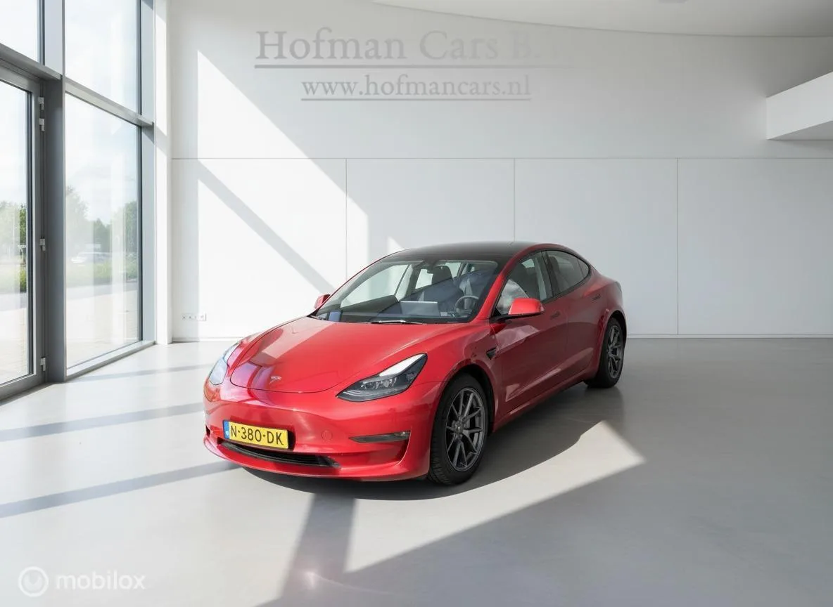 Tesla Model 3 (2021) — foto 1