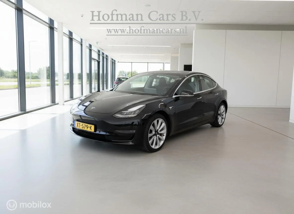 Tesla Model 3 (2019) — foto 1