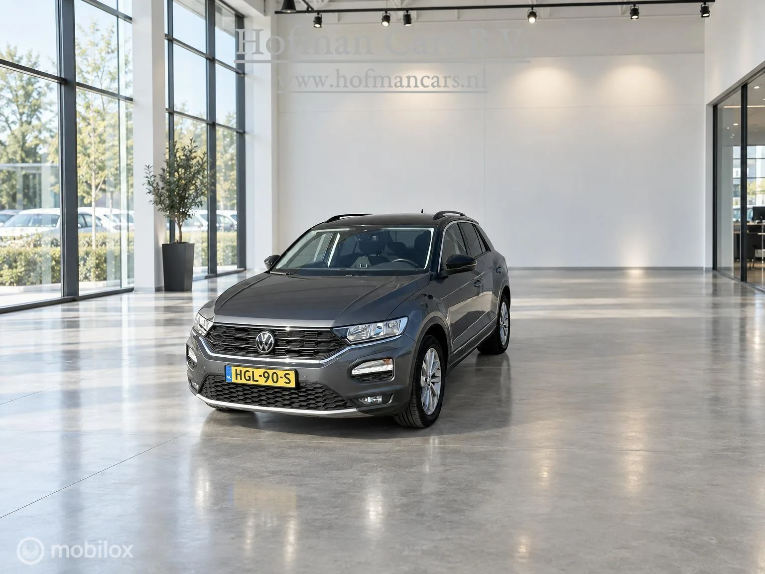 Volkswagen T-Roc (2020) — foto 1