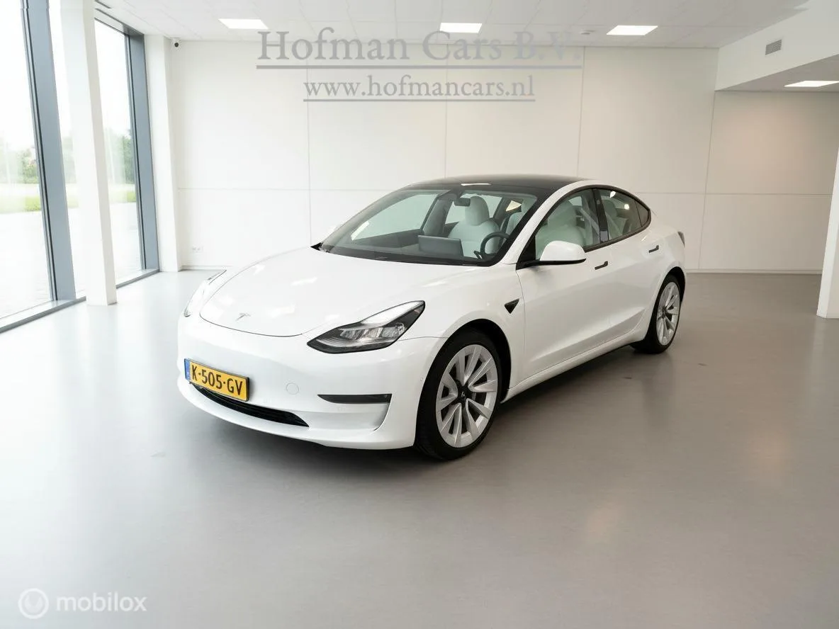 Tesla Model 3 (2021) — foto 1