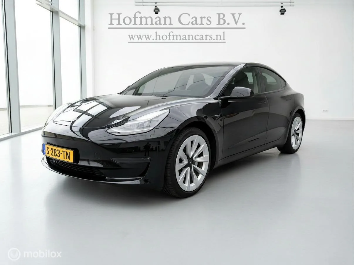 Tesla Model 3 (2023) — foto 1