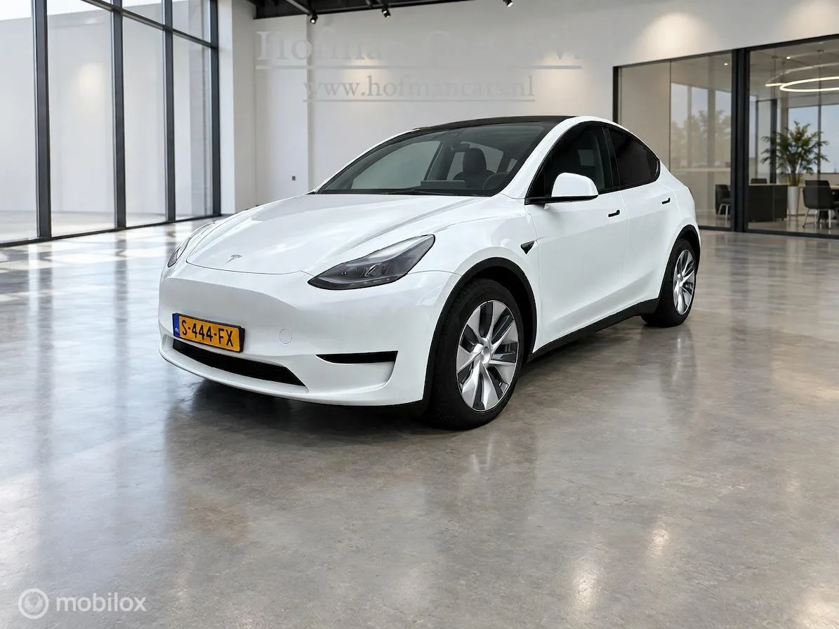 Tesla Model Y (2022) — foto 1