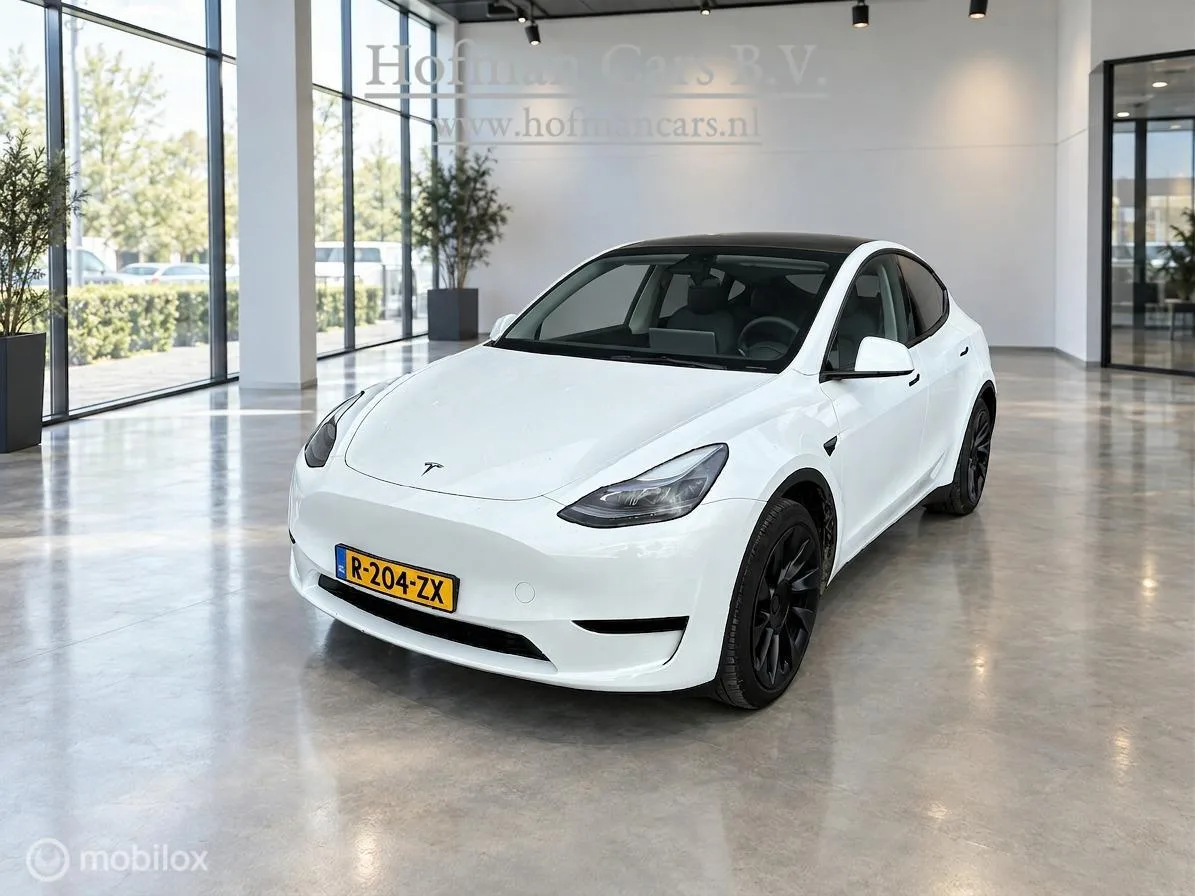 Tesla Model Y (2022) — foto 1