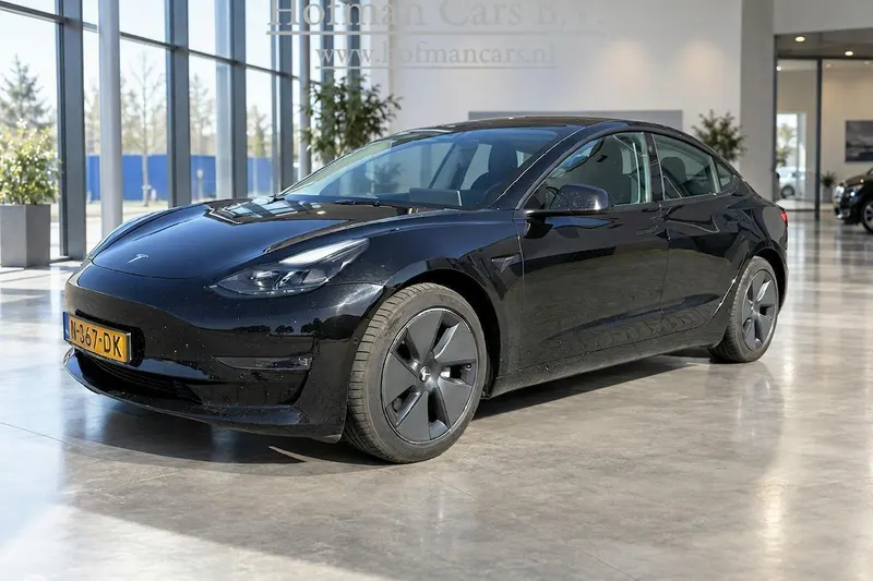 Tesla Model 3 (2021)