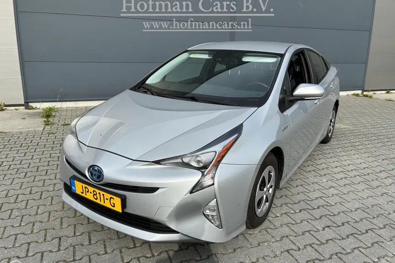 Toyota Prius (2016)