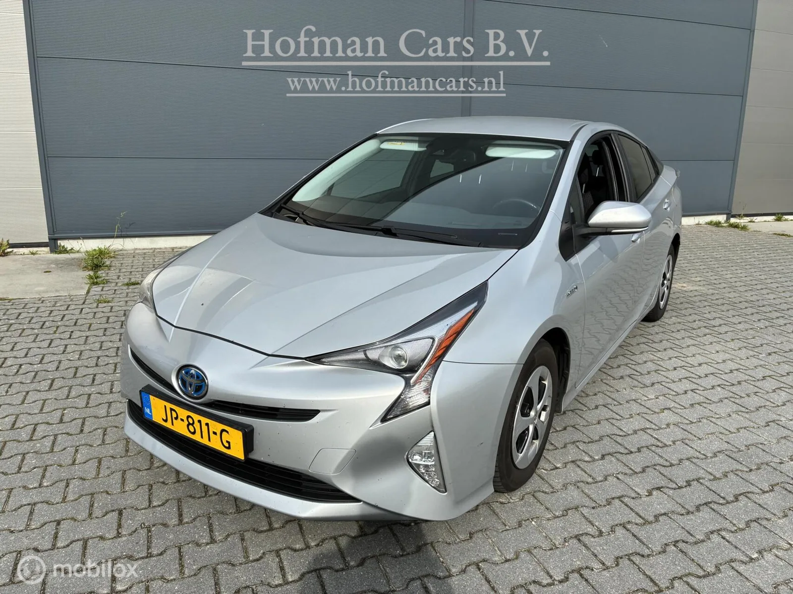 Toyota Prius (2016) — foto 1