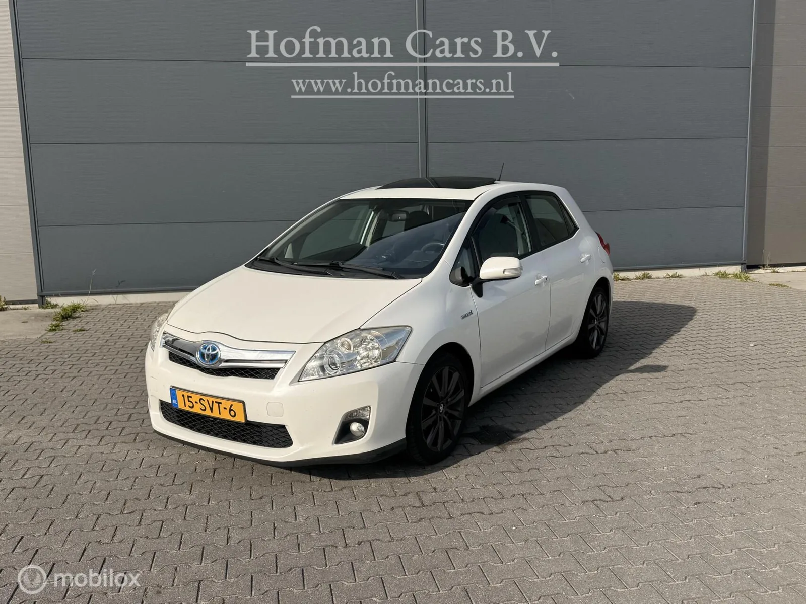 Toyota Auris (2012) — foto 1