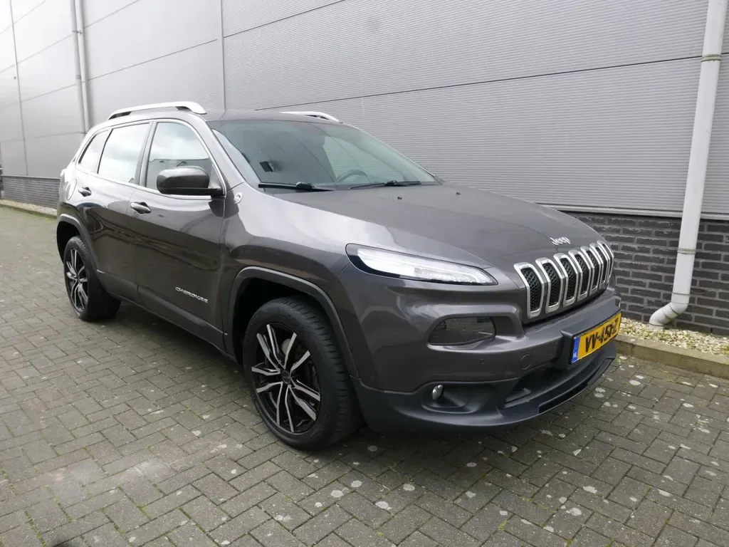 Jeep Cherokee (2016) — foto 1