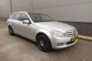 Mercedes-Benz C-Klasse (2009) — foto 1