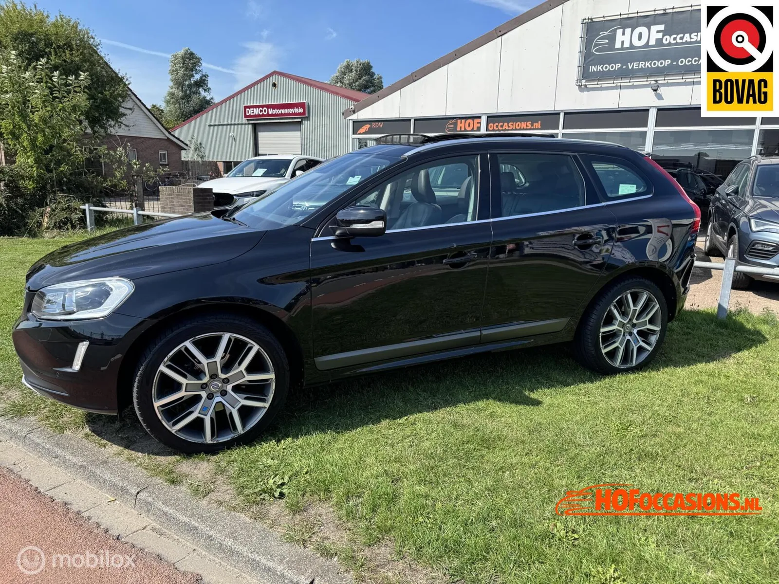 Volvo XC60 (2017) — foto 1