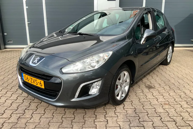Peugeot 308 (2012)