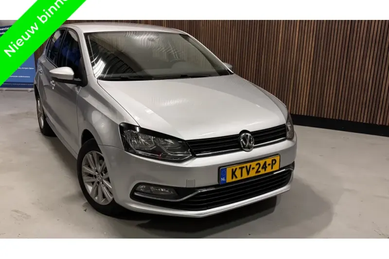 Volkswagen Polo (2015)