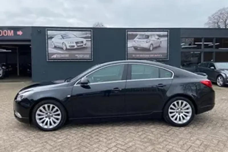 Opel Insignia (2012)