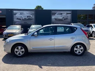 Hyundai i30 (2009) — foto 1