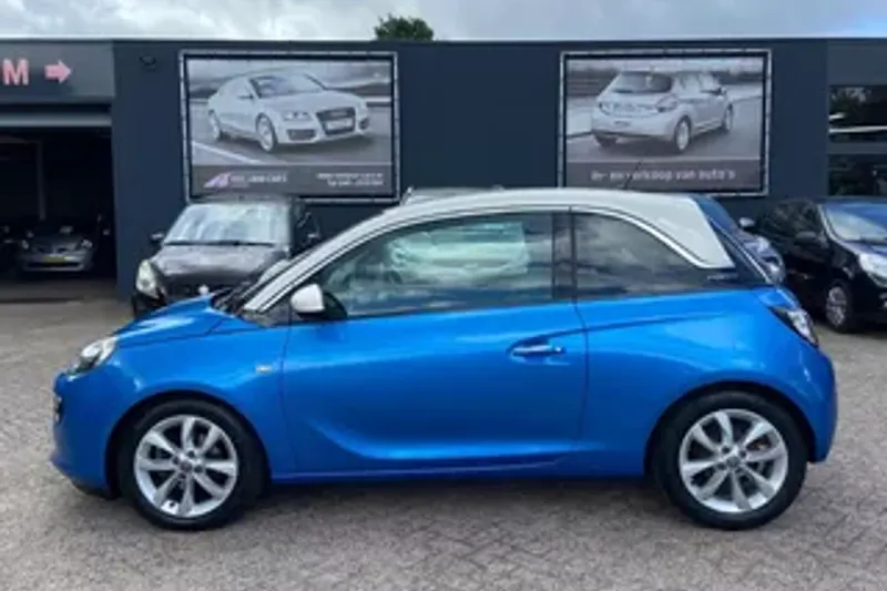 Opel Adam (2015)