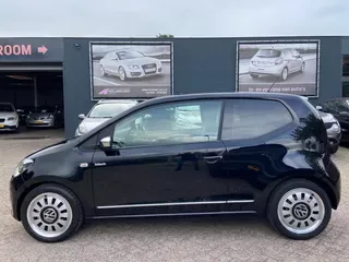 Volkswagen Up! (2012) — foto 1