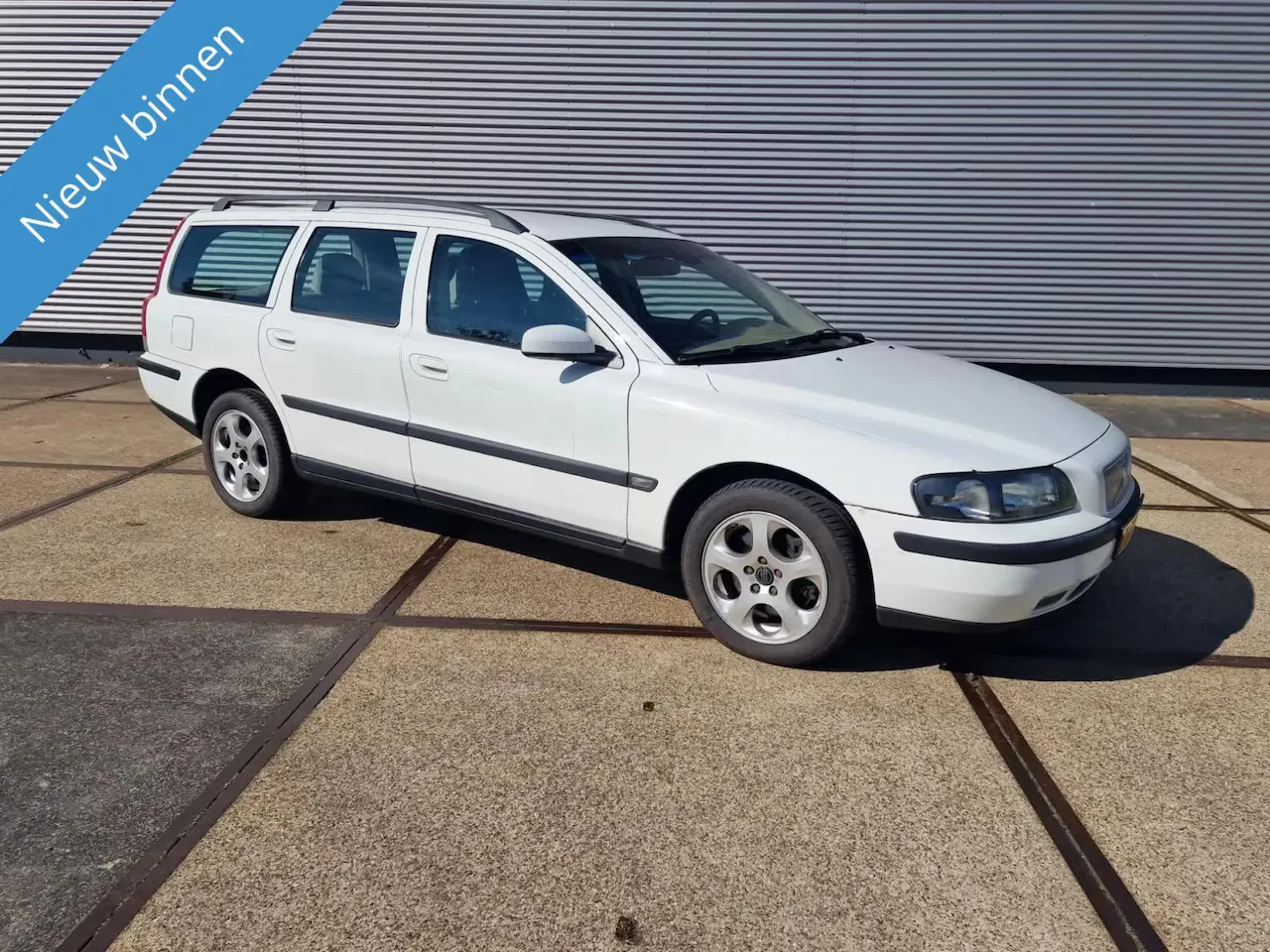 Volvo V70 (2004) — foto 1