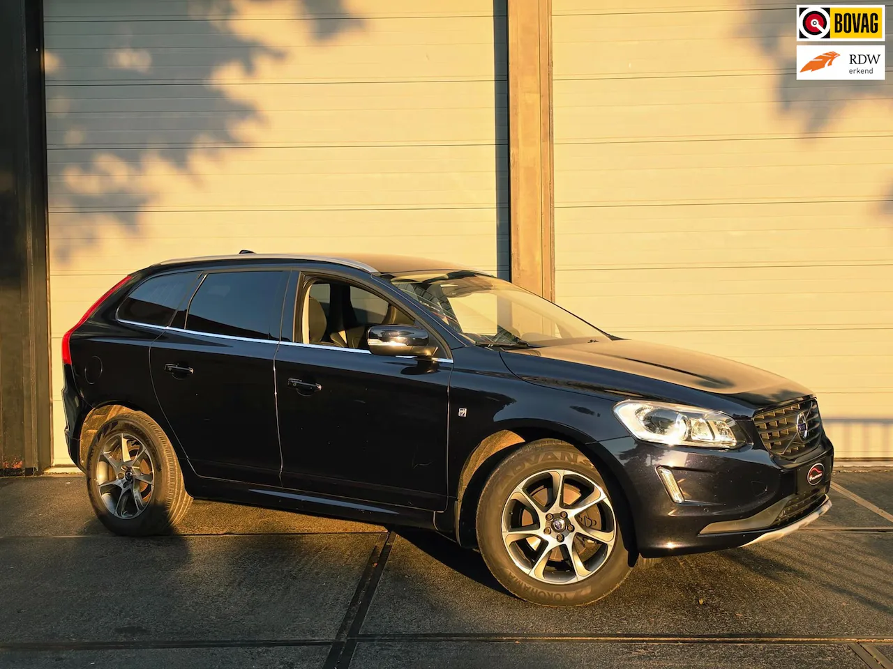 Volvo XC60 (2016) — foto 1
