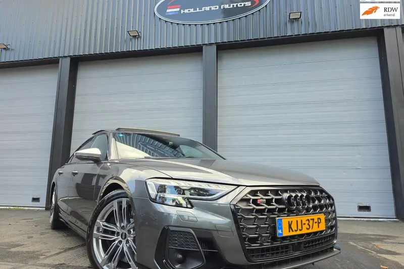 Audi A8 (2022)
