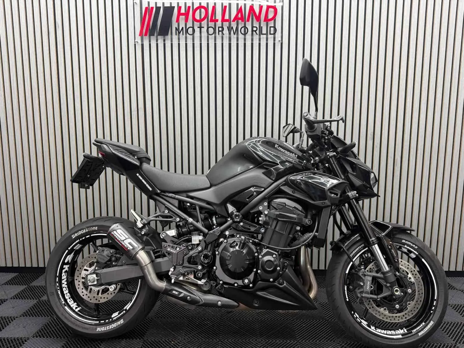 Kawasaki Z900 (2025) — foto 1
