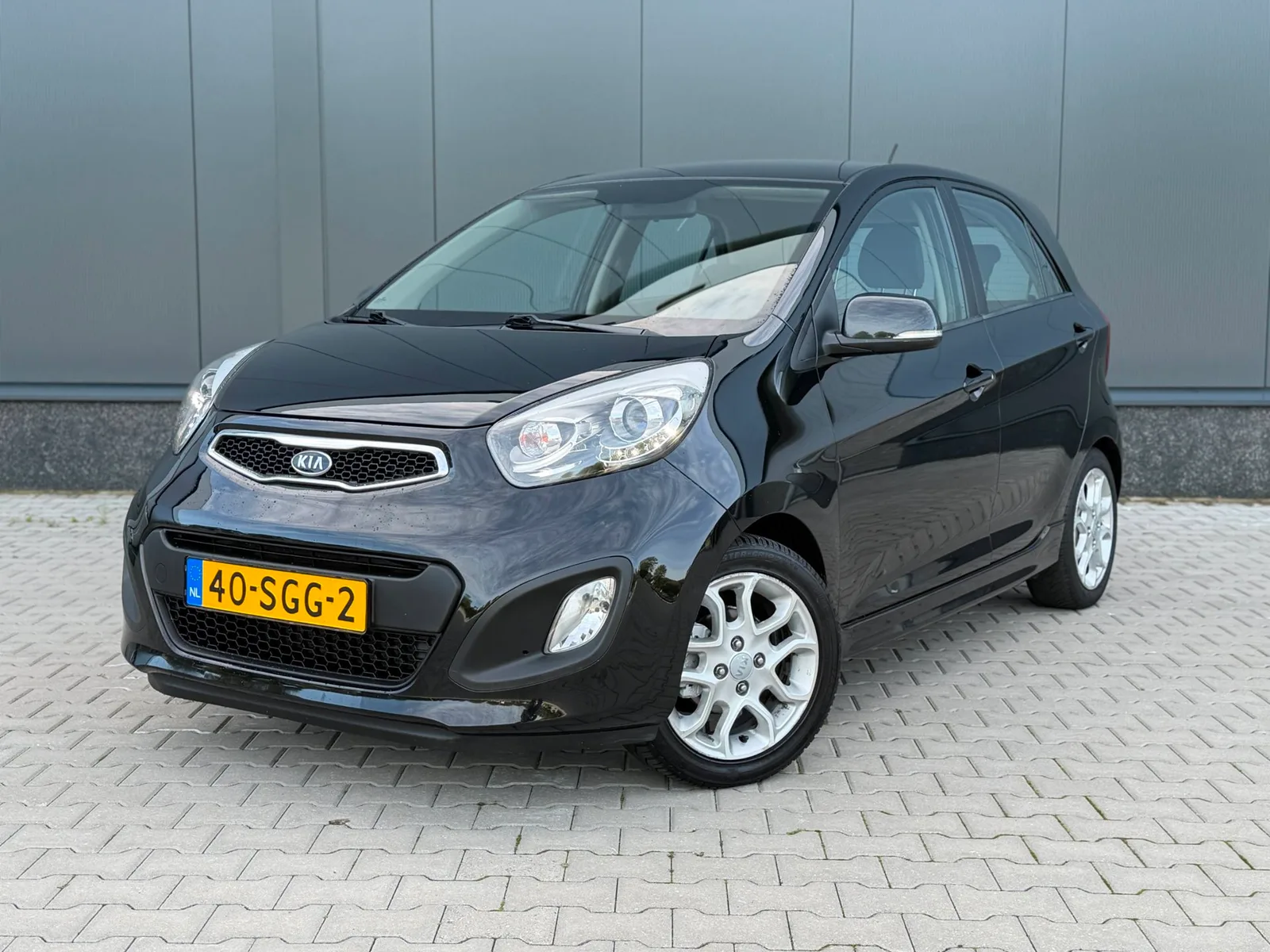 Kia Picanto (2011) — foto 1