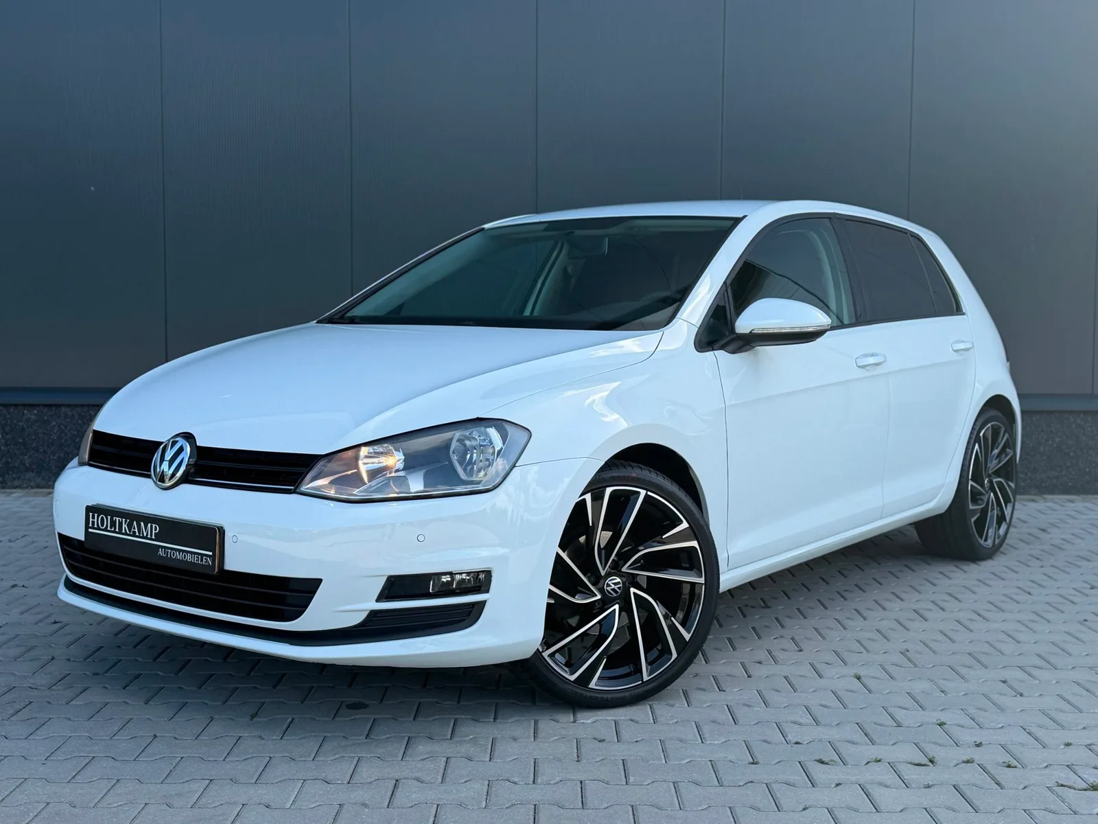 Volkswagen Golf (2016) — foto 1