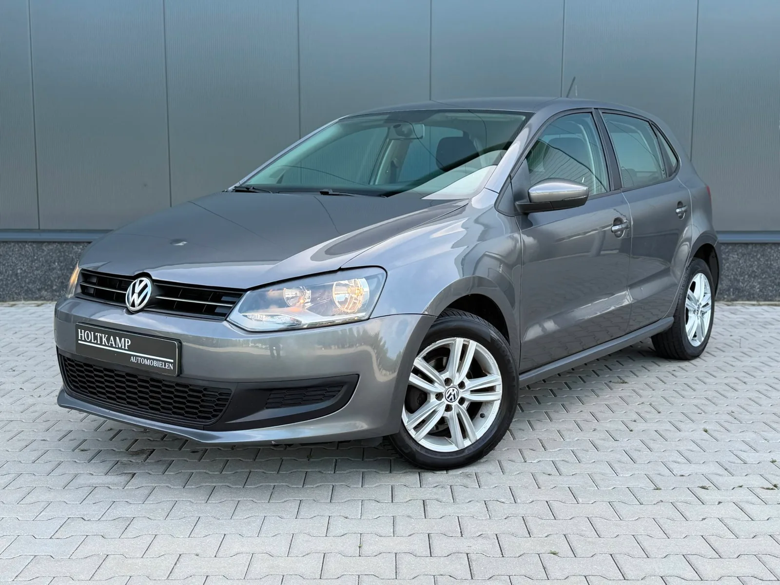 Volkswagen Polo (2009) — foto 1